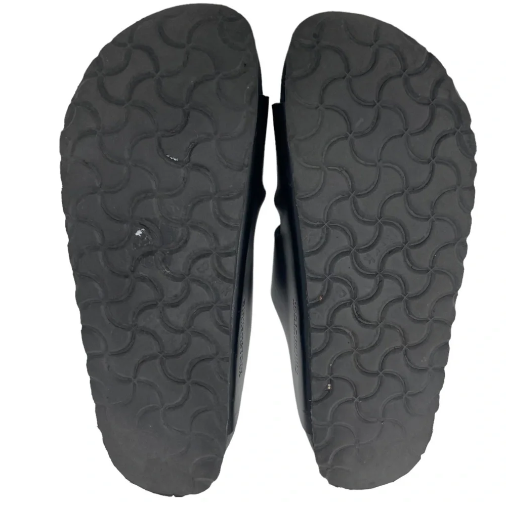 Birkenstock X Valentino Garavani Leather Sandal Black - Picture 6 of 8